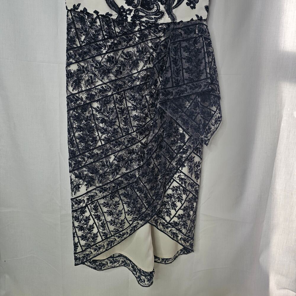 Marchesa Notte Lace V-Neck Asymmetrical Wrap Cocktail Dress - Black/Ivory size 2 - Picture 5 of 10